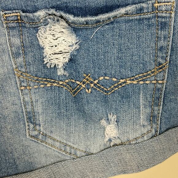 ZCO Jeans Frayed Waist Distressed Exposed Button Fly Midrise Shorts size… - Picture 9 of 12